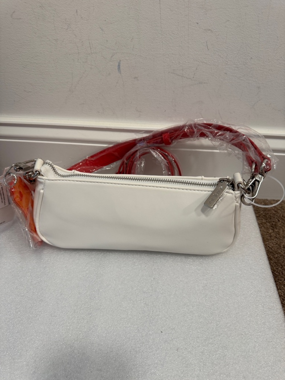 Betsey Johnson xox baseball theme crossbody shoulder bag purse NWT - Picture 3 of 8
